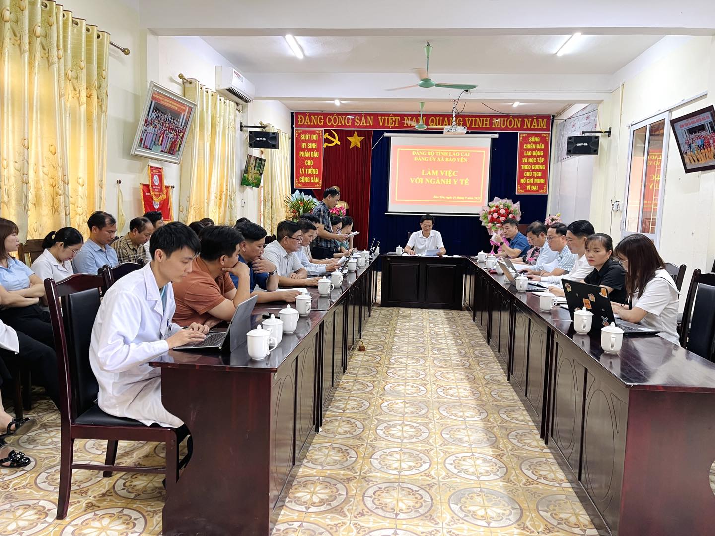 Chiều ngày 24/9/2025, Thường trực Đảng uỷ xã Bảo Yên có buổi làm việc với Đảng bộ Bệnh viện Đa khoa