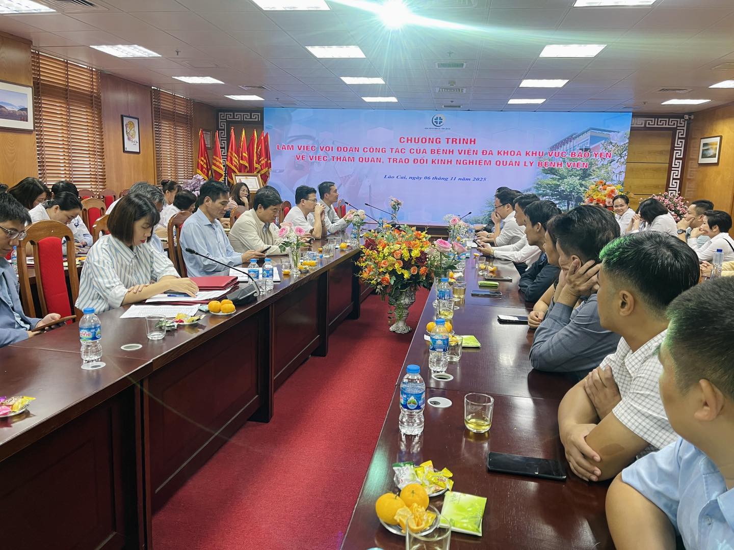  Bệnh viện Đa khoa khu vực Bảo Yên thăm quan, trao đổi kinh nghiệm tại Bệnh viện Đa khoa số 1 tỉnh Lào Cai