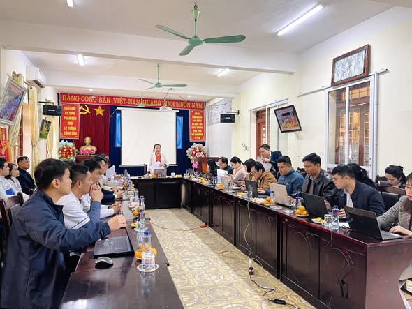 Ngày 01/12/2025, đoàn kiểm tra số 2 Sở Y tế tỉnh Lào Cai do đồng chí Phạm Bích Vân - Phó giám đốc SYT làm trưởng đoàn 