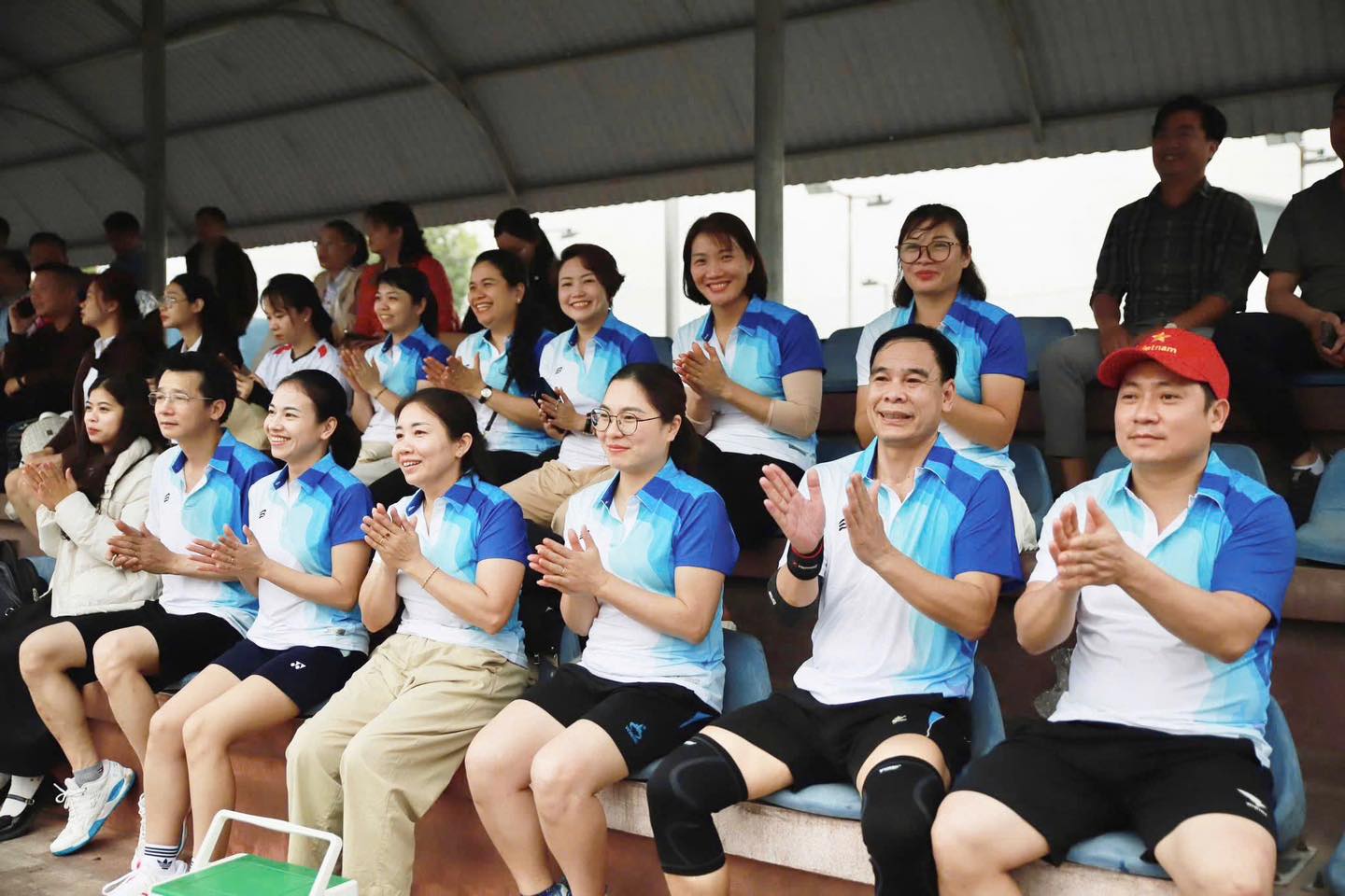  SÔI NỔI HOẠT ĐỘNG THỂ THAO CHÀO MỪNG NGÀY THẦY THUỐC VIỆT NAM 27/2 