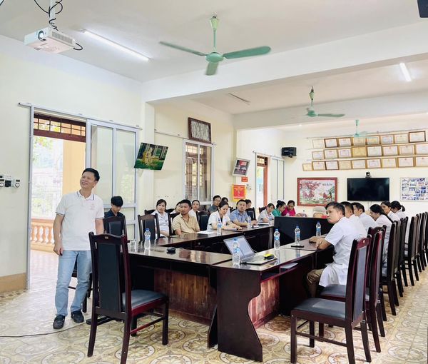 Tập huấn nâng cao kiến thức, kỹ năng phòng, chống, điều trị bệnh Truyền nhiễm